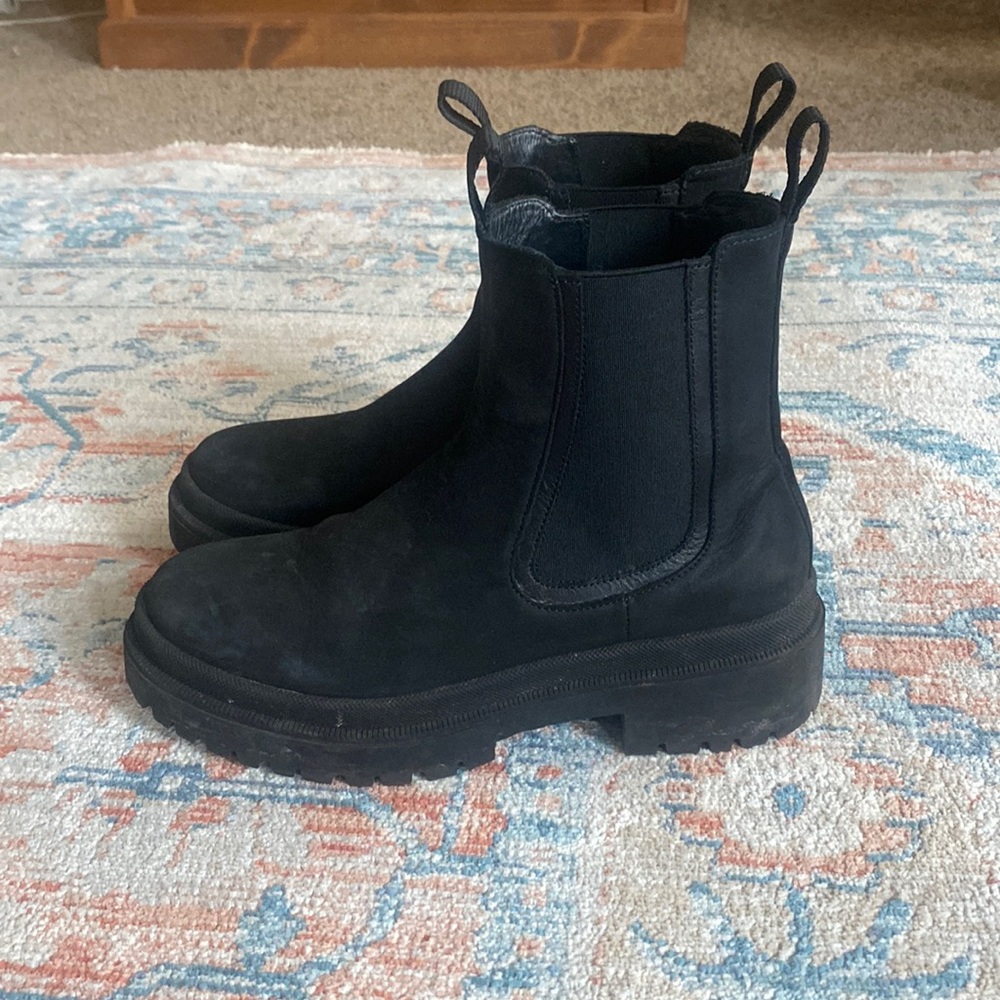 Thursday Legend Platform Boot - Chelsea, matte black.